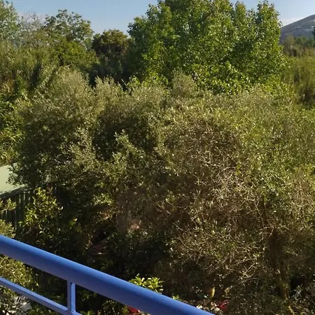 شقة Mihalis
